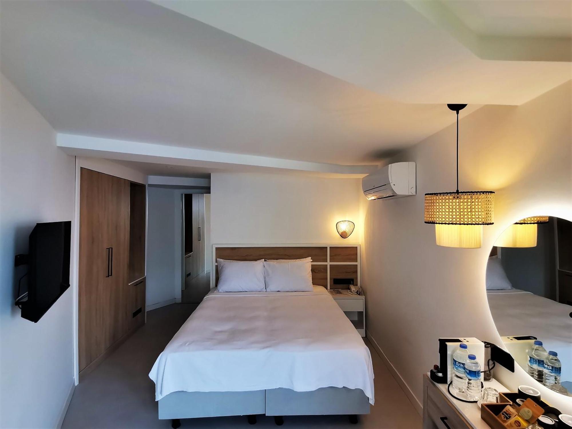 Peninsula Gardens Hotel *